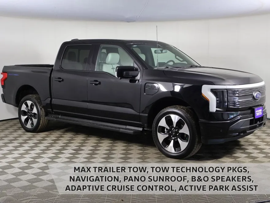 2023 Ford F-150 Lightning Platinum photo 1