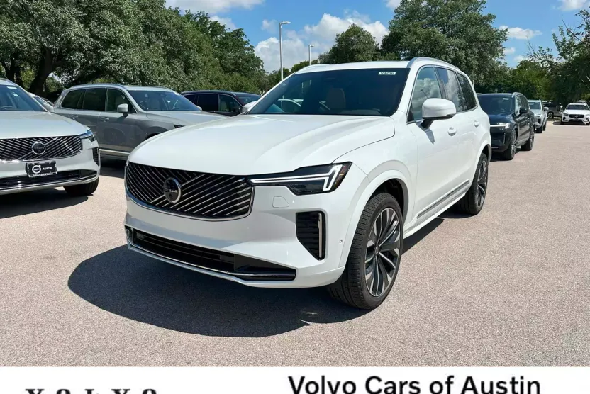 2026 Volvo XC90 Plus photo 1
