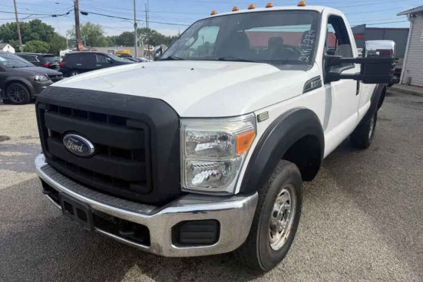 2015 Ford F-350 XL photo 1