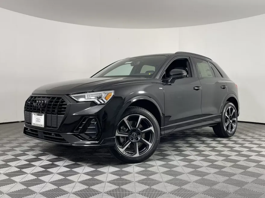 2025 Audi Q3 S line Premium Plus 45 TFSI photo 1