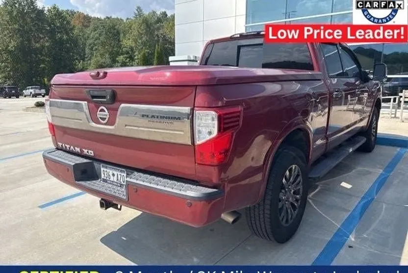 2016 Nissan Titan Platinum Reserve photo 1