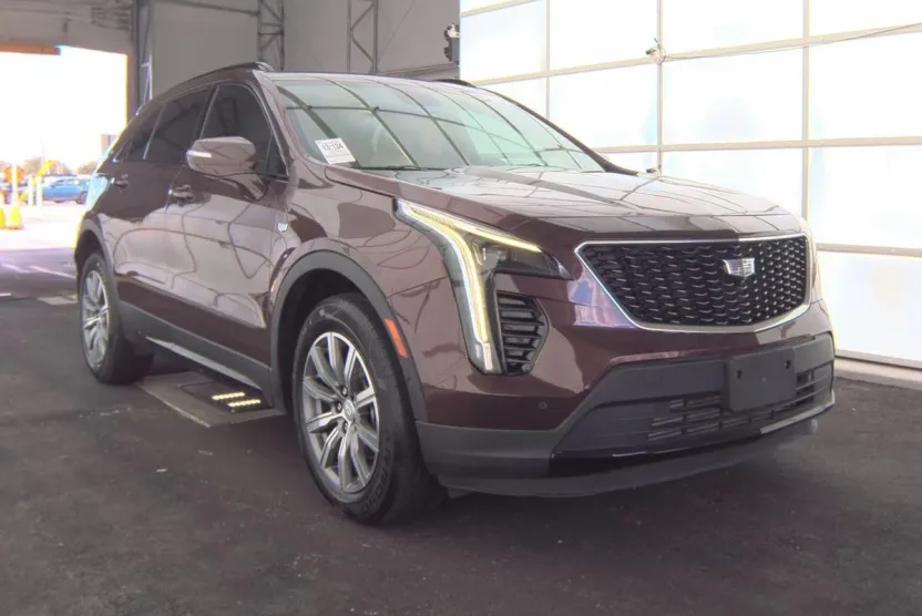 2023 Cadillac XT4 Sport photo 1
