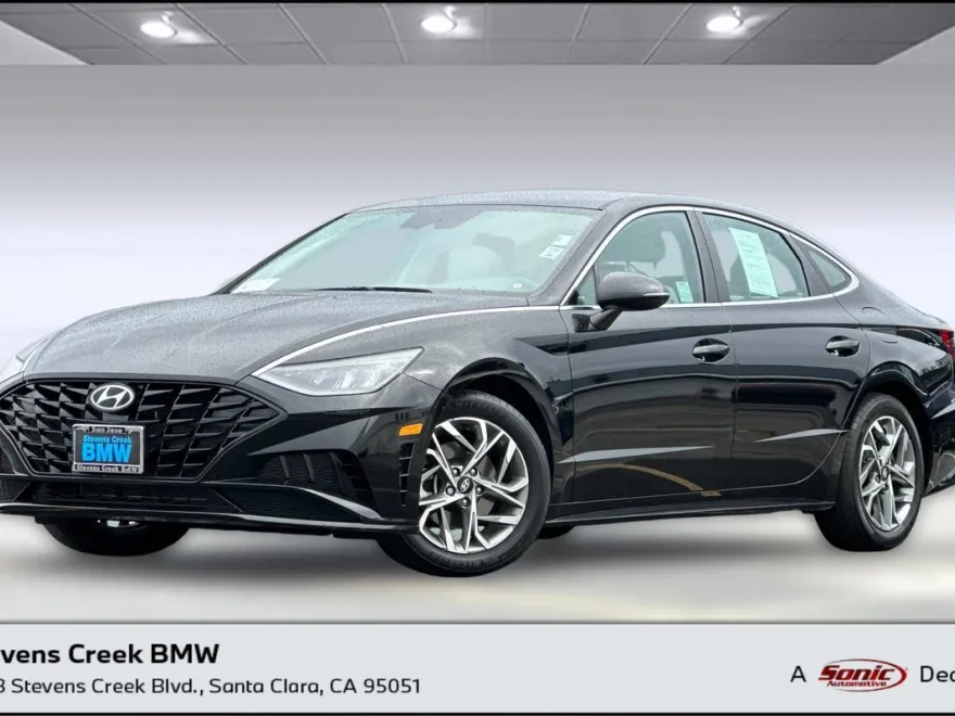 2022 Hyundai Sonata SEL photo 1