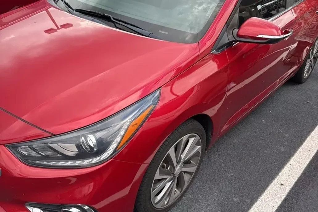 2018 Hyundai Accent Limited photo 1