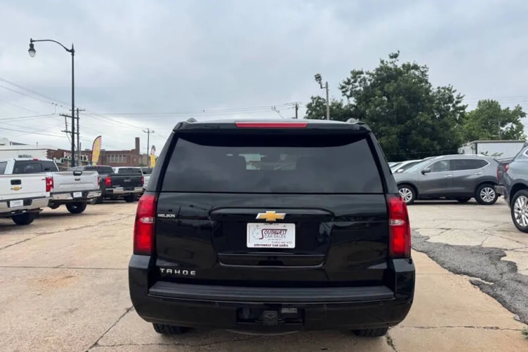 2020 Chevrolet Tahoe LT photo 1