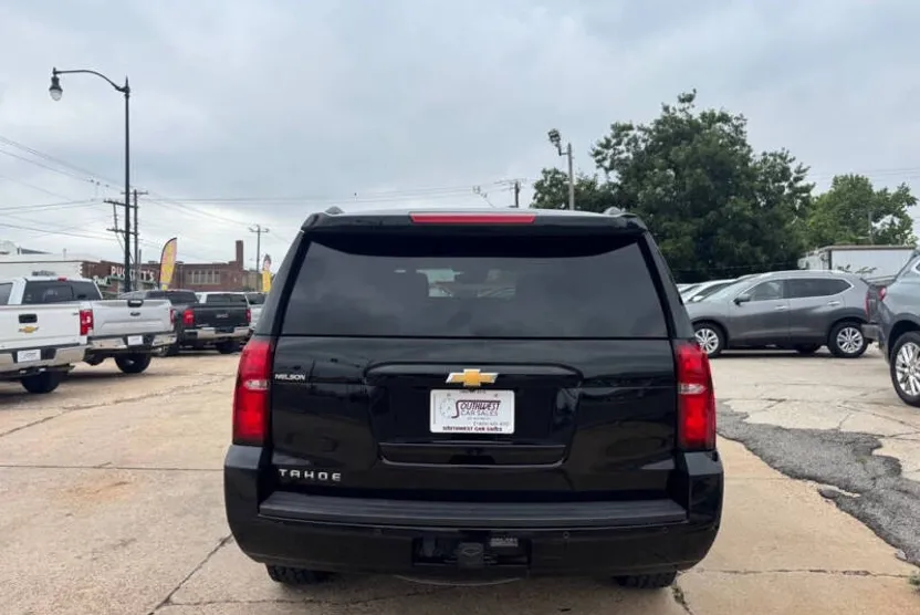 2020 Chevrolet Tahoe LT photo 1