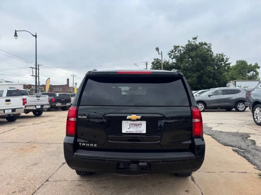 2020 Chevrolet Tahoe LT photo 1