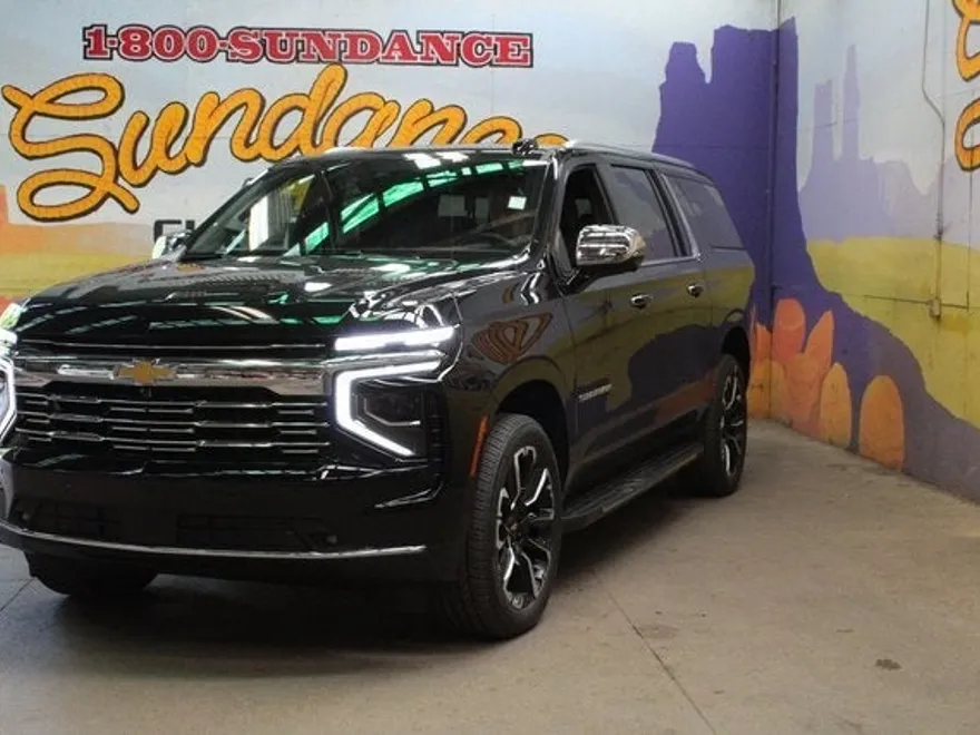 2025 Chevrolet Suburban Premier photo 1