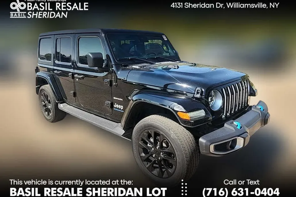 2023 Jeep Wrangler 4xe Sahara photo 1