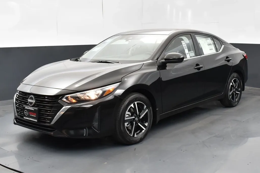 2025 Nissan Sentra SV photo 1