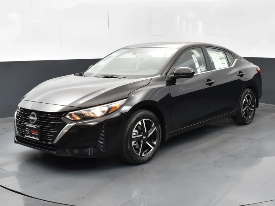 2025 Nissan Sentra SV photo 1