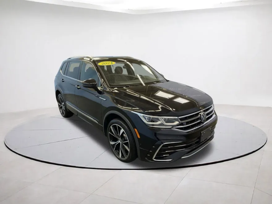 2024 Volkswagen Tiguan SEL R-Line Black photo 1