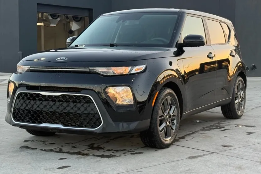 2021 Kia Soul S photo 1