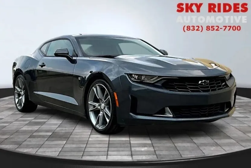 2020 Chevrolet Camaro Coupe photo 1