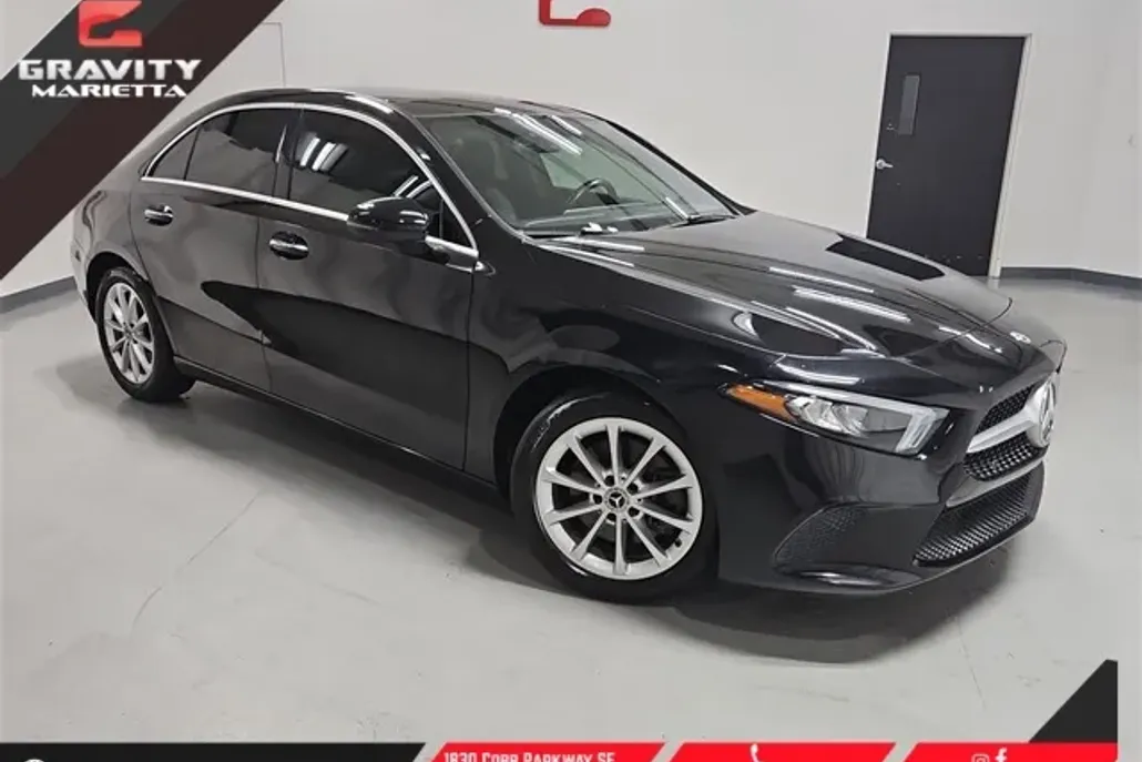 2020 Mercedes Benz A 220 photo 1