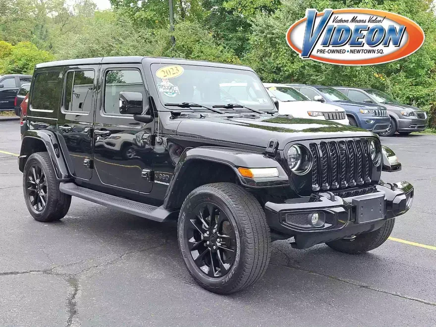 2023 Jeep Wrangler High Altitude photo 1