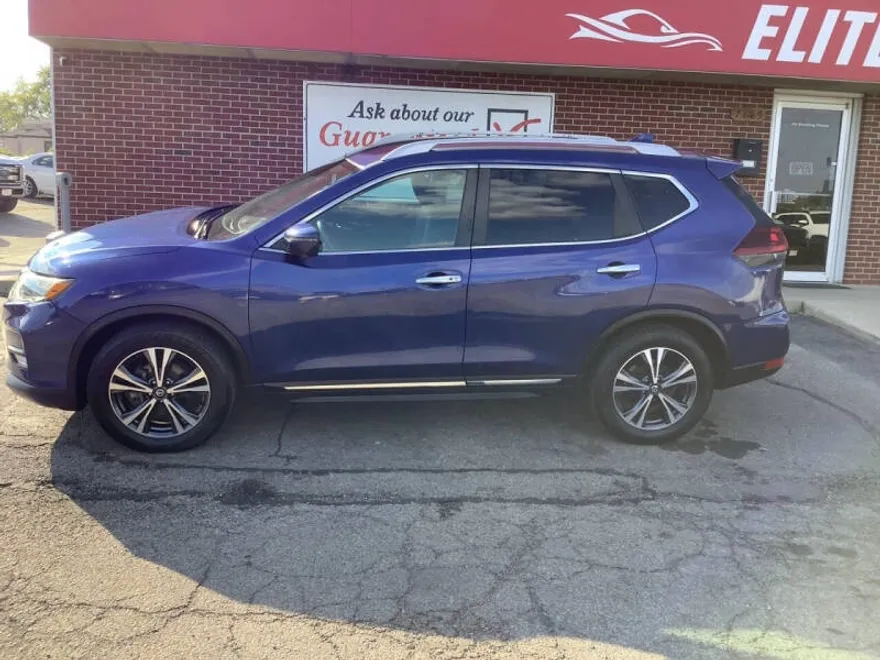 2018 Nissan Rogue SL photo 1