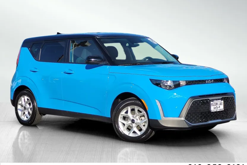 2025 Kia Soul S photo 1