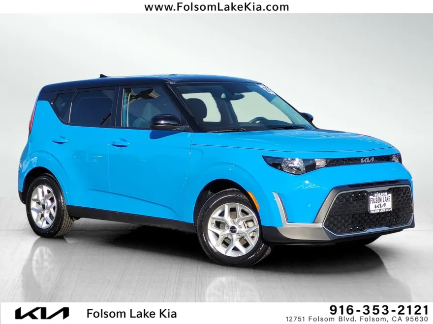 2025 Kia Soul S photo 1