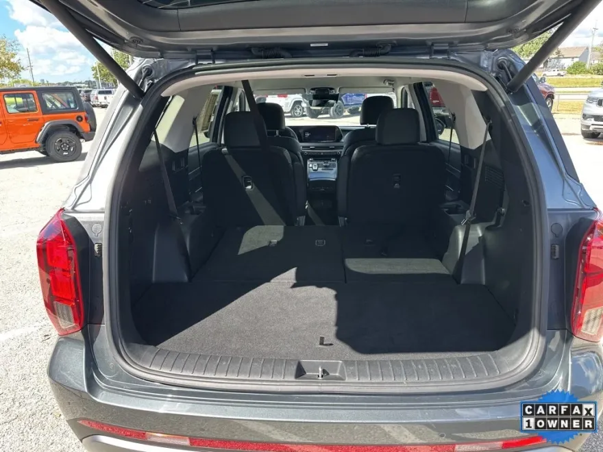 2025 Hyundai Palisade SEL photo 1