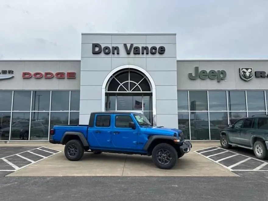 2025 Jeep Gladiator Sport S photo 1