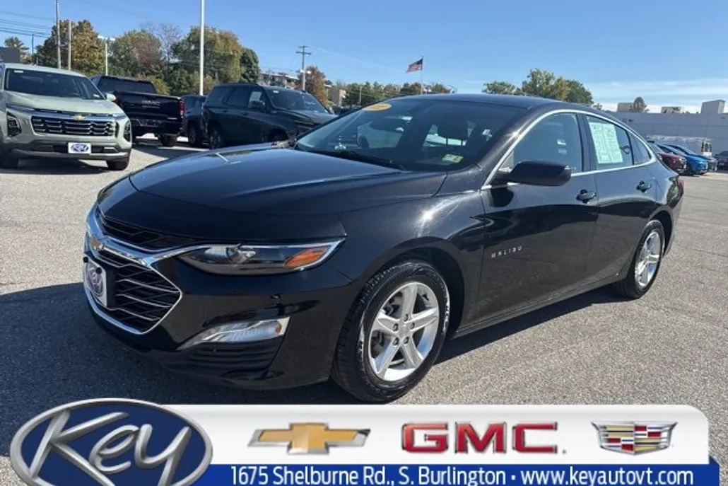 2022 Chevrolet Malibu 1LT photo 1