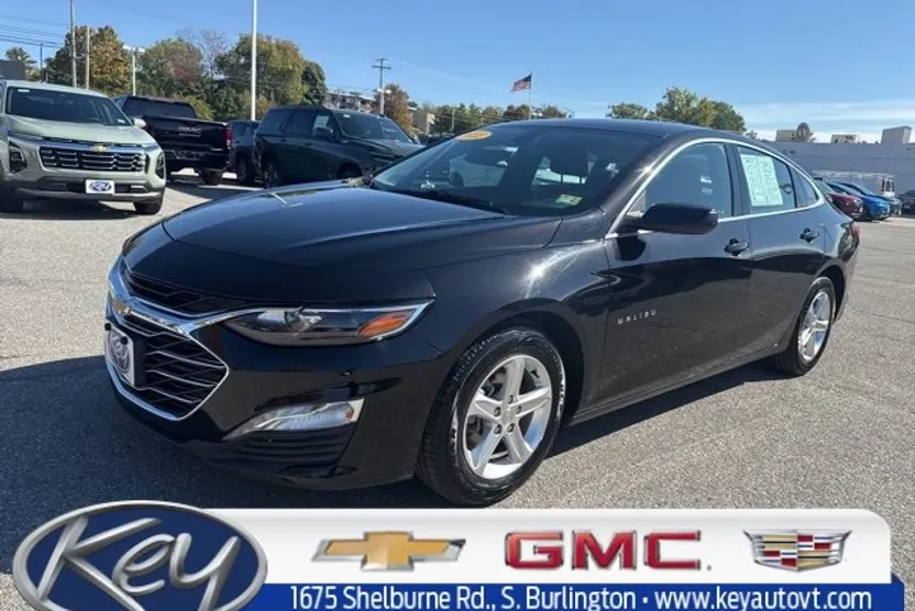 2022 Chevrolet Malibu 1LT photo 1