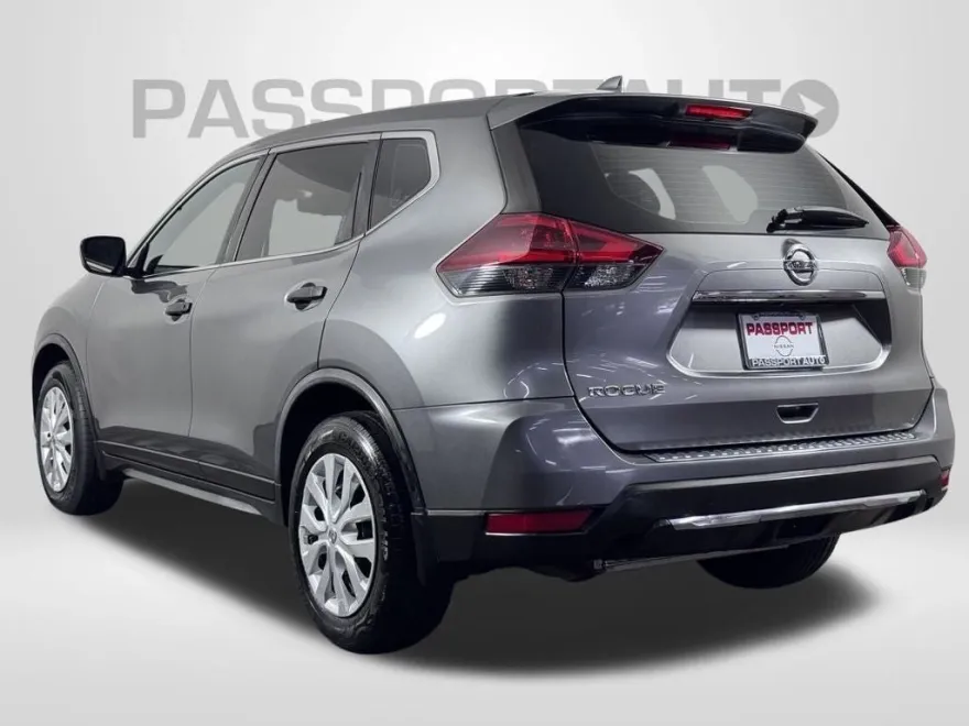 2020 Nissan Rogue S photo 1