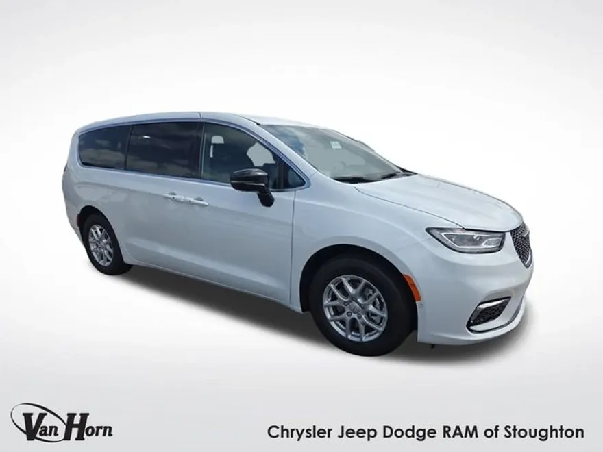 2026 Chrysler Pacifica photo 1