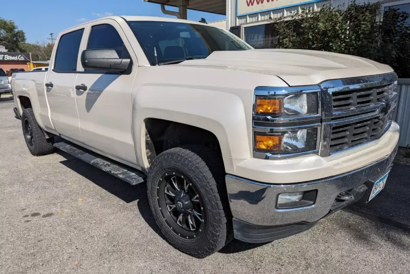 2014 Chevrolet Silverado 1500 photo 1