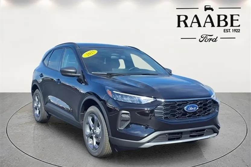 2025 Ford Escape ST-Line photo 1