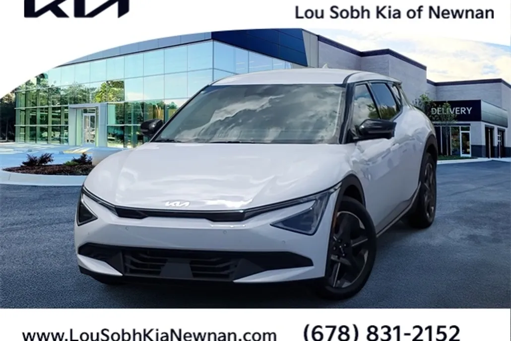 2025 Kia EV6 Light photo 1