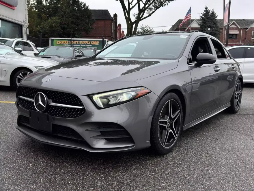 2021 Mercedes Benz A 220 4MATIC photo 1