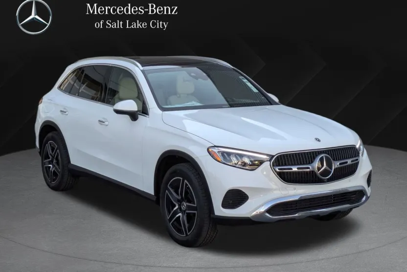 2026 Mercedes Benz GLC 300 4MATIC photo 1
