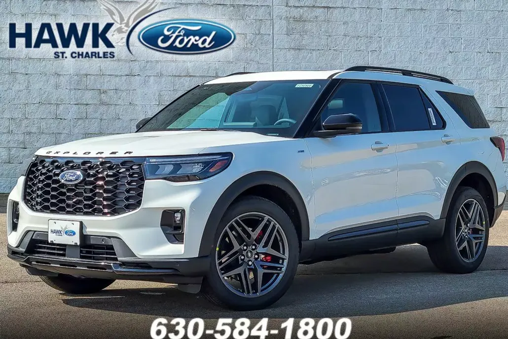 2025 Ford Explorer ST-Line photo 1