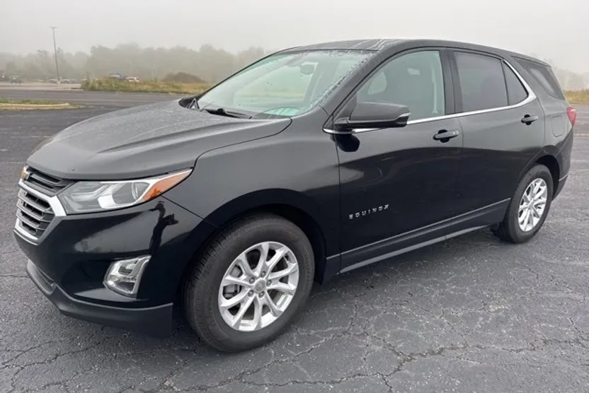 2019 Chevrolet Equinox LT photo 1