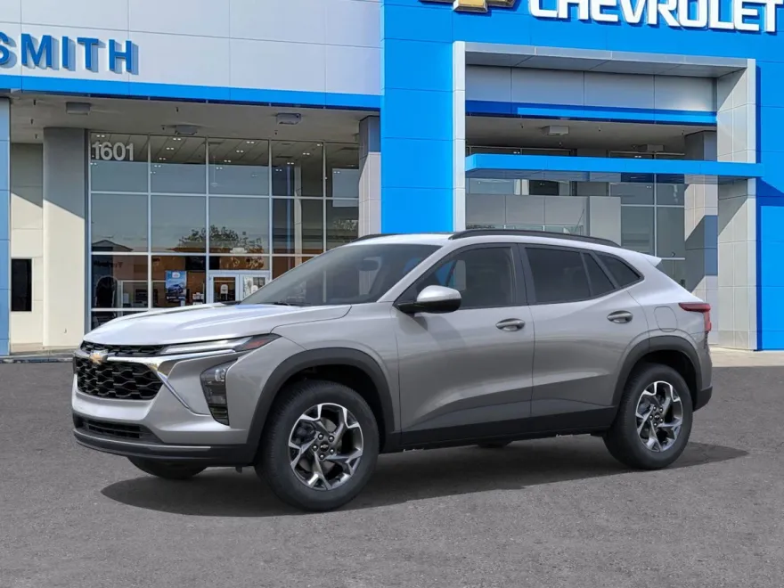 2026 Chevrolet Trax LT photo 1
