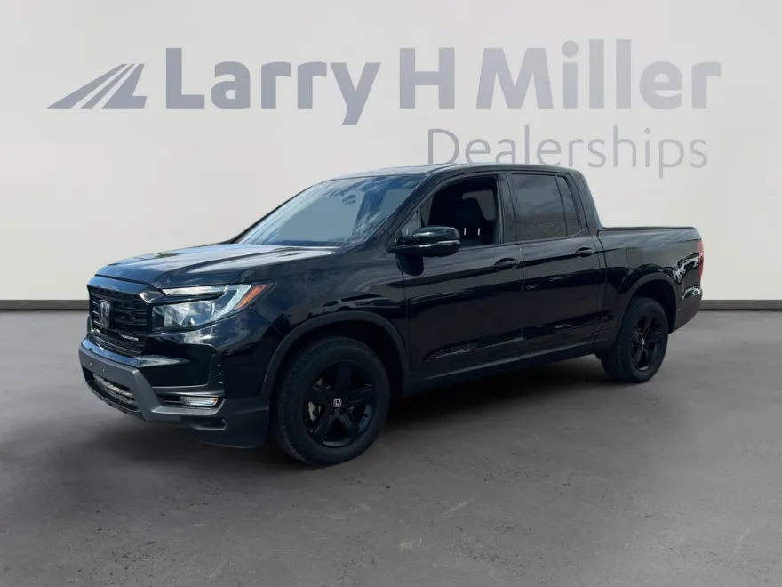 2021 Honda Ridgeline Black Edition photo 1