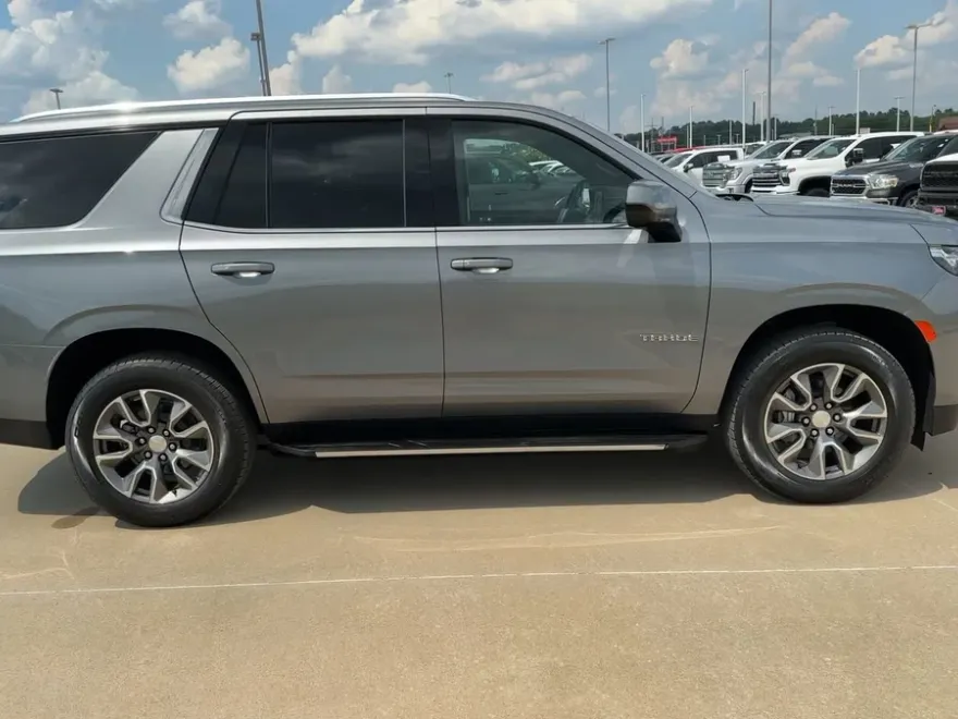 2022 Chevrolet Tahoe LS photo 1