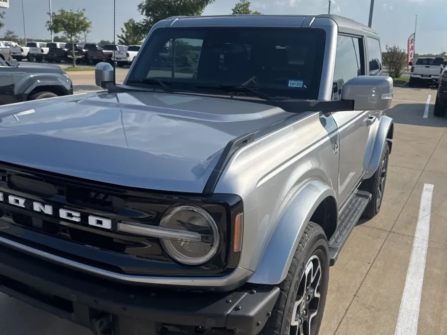 2022 Ford Bronco Outer Banks photo 1