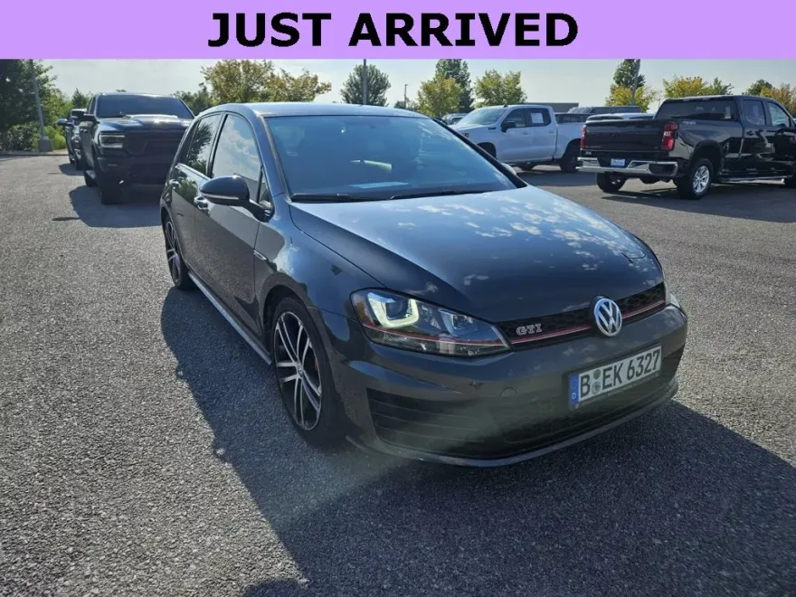 2017 Volkswagen Golf GTI Sport photo 1