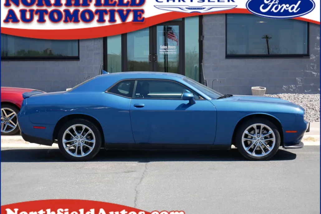2022 Dodge Challenger GT photo 1