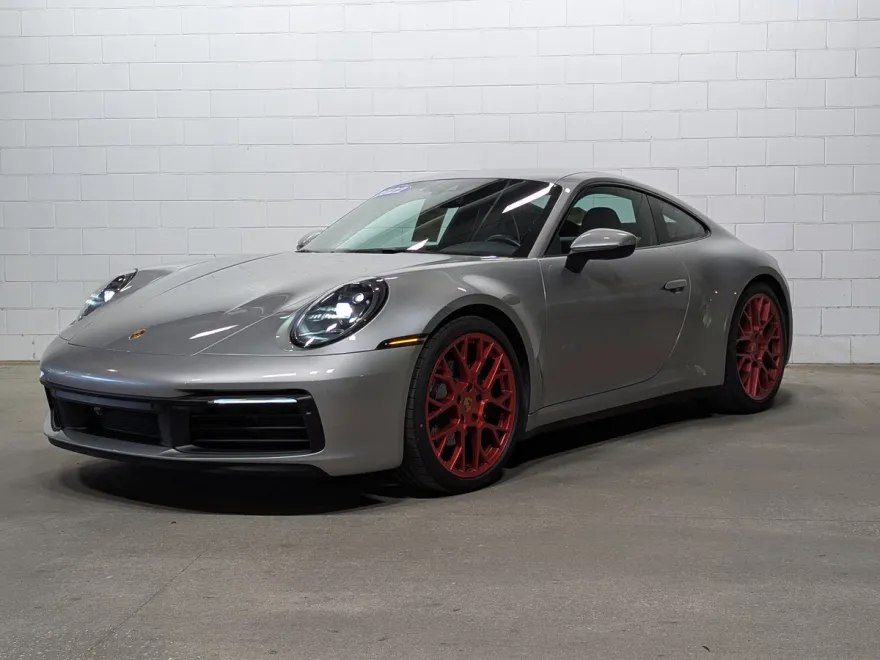 2022 Porsche 911 4 photo 1