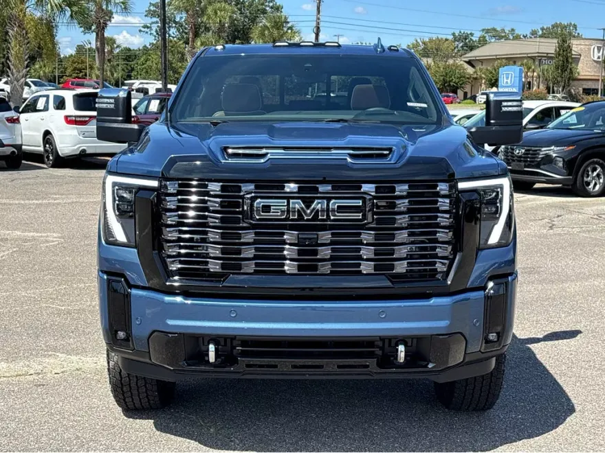 2025 Gmc Sierra 2500 HD Denali Ultimate photo 1