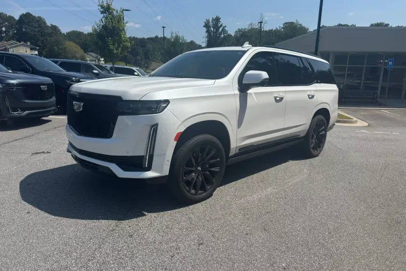 2024 Cadillac Escalade Sport photo 1