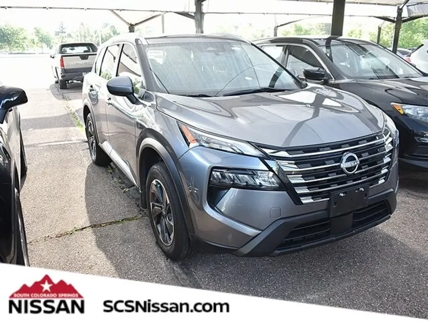 2024 Nissan Rogue SV photo 1