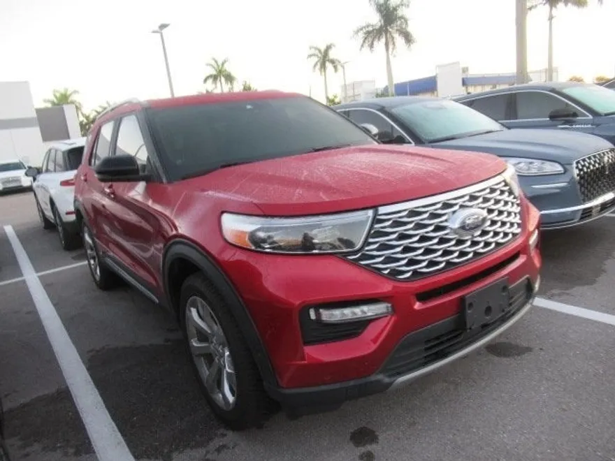 2020 Ford Explorer Platinum photo 1