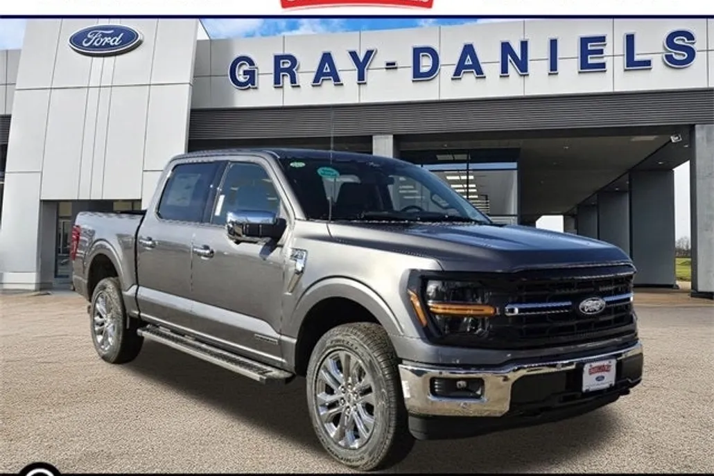 2025 Ford F-150 XLT photo 1