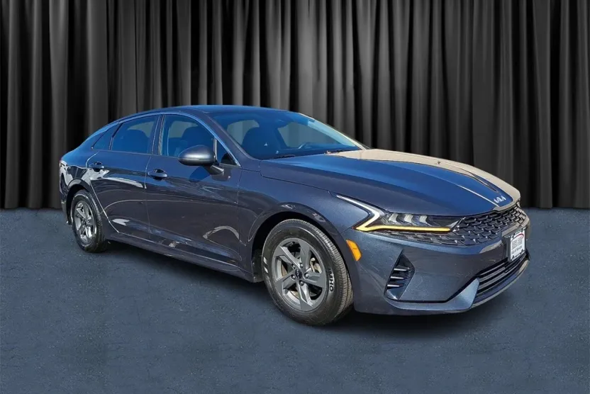 2023 Kia K5 LXS photo 1