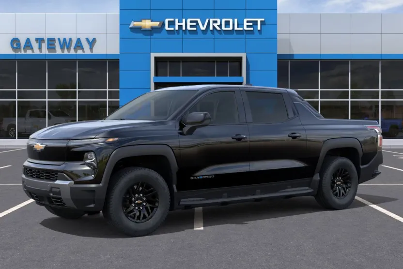 2026 Chevrolet Silverado photo 1